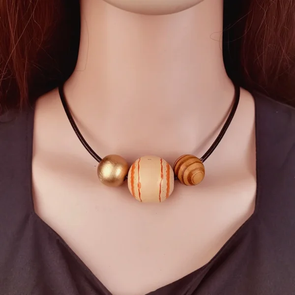 Vintage Wood Beads Printing Earth Jupiter Saturn Pendant Short Choker Necklace for Women Jewelry - 图片 5