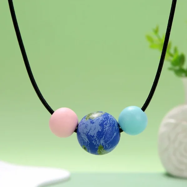 Vintage Wood Beads Printing Earth Jupiter Saturn Pendant Short Choker Necklace for Women Jewelry - 图片 9