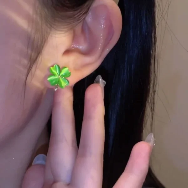 Elegant Luxurious Lucky Clover Opal Earrings for Women Green Colour Love Heart Crystal Earring 2023 New Jewelry for Mom - Image 3